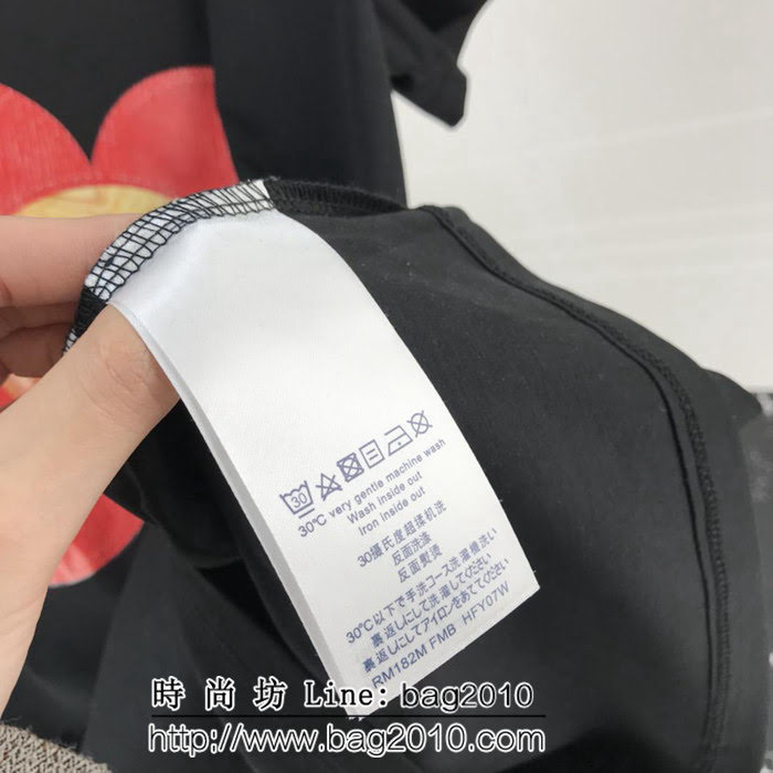 LV路易威登 Lv X SuP聯名款 19早春新款 太陽花趣味公仔印花 絲光棉短袖 情侶款 ydi1970